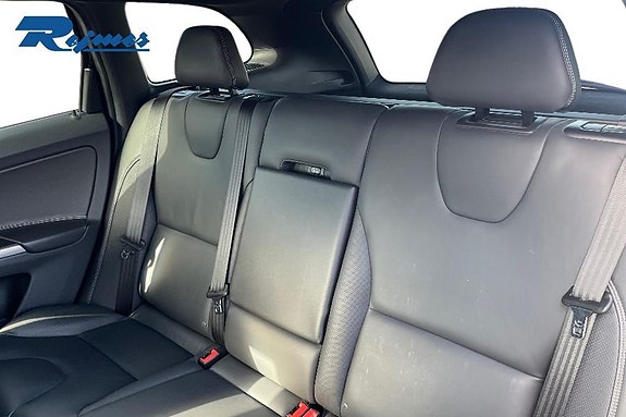 Volvo XC60 19 of 27