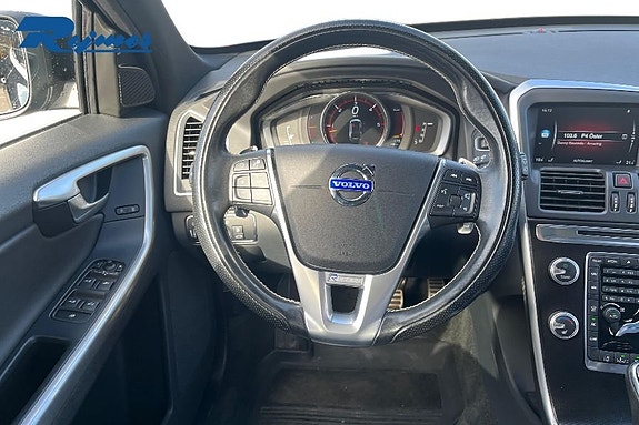 Volvo XC60 10 of 27