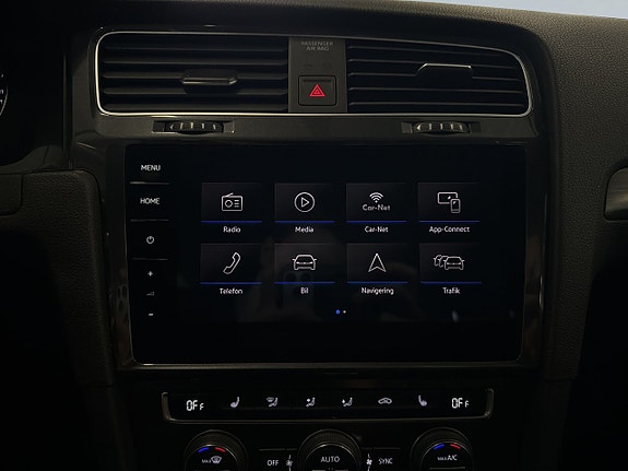 Volkswagen e-Golf VII 11 of 20