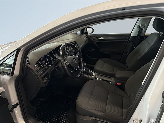 Volkswagen e-Golf VII 7 of 20