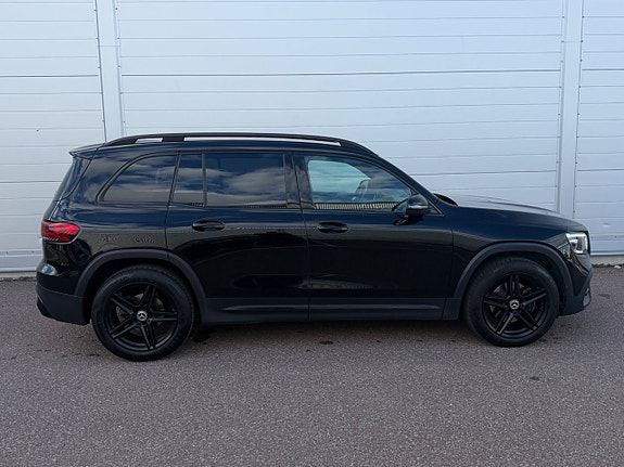 Mercedes-Benz GLB200 d 9 of 15