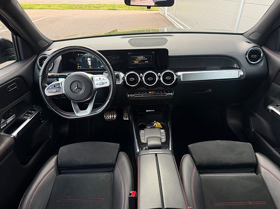 Mercedes-Benz GLB200 d 11 of 15