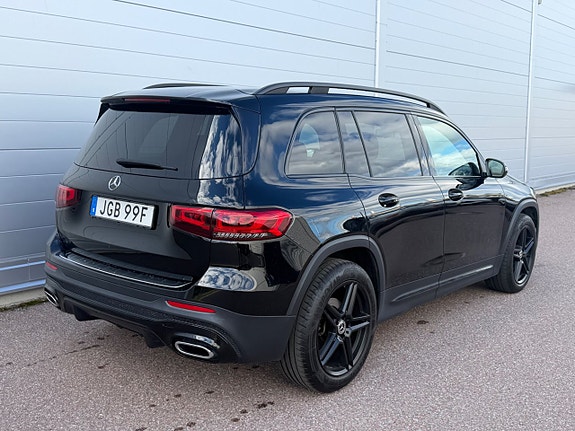 Mercedes-Benz GLB200 d 7 of 15