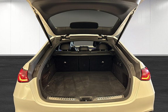 Mercedes-Benz GLC300 de 9 of 23