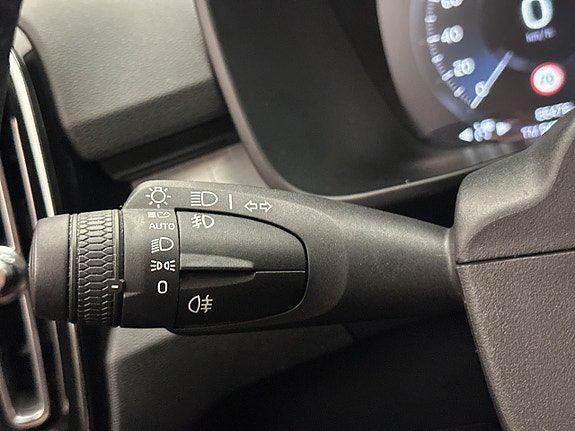 Volvo XC40 16 of 30