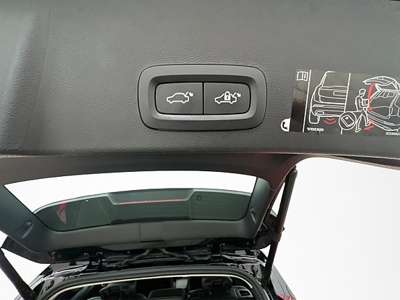 Volvo XC40 11 of 30