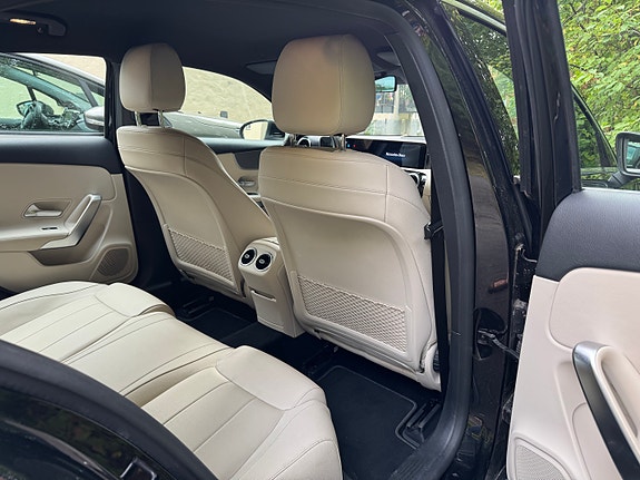 Mercedes-Benz A180 24 of 29