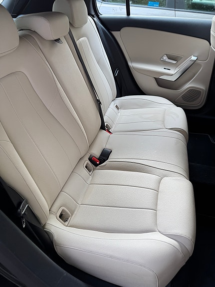 Mercedes-Benz A180 25 of 29