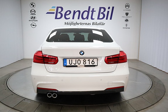 BMW 320d 8 of 26