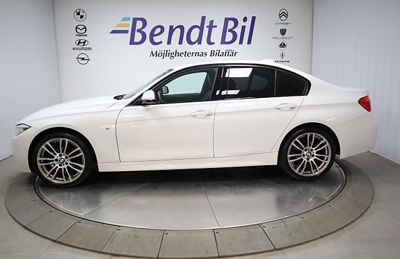 BMW 320d 5 of 26
