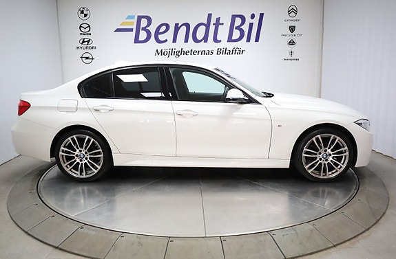 BMW 320d 12 of 26