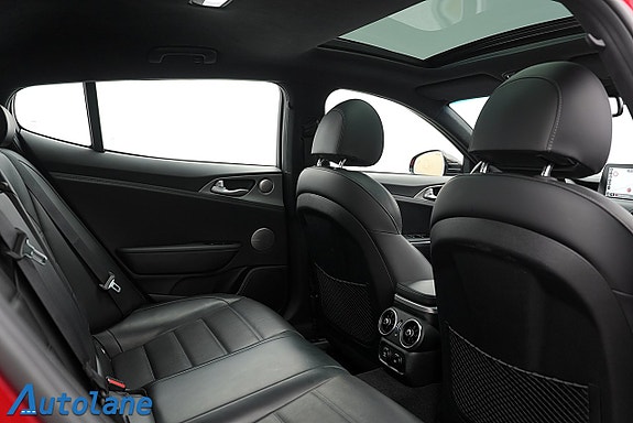 Kia Stinger 21 of 30