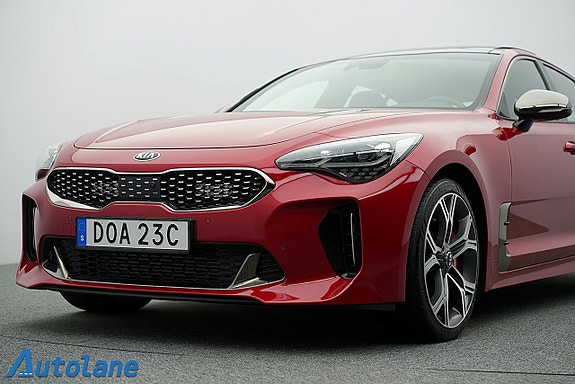 Kia Stinger 11 of 30