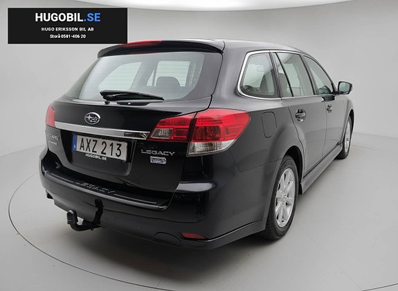 Subaru Legacy 2 of 7