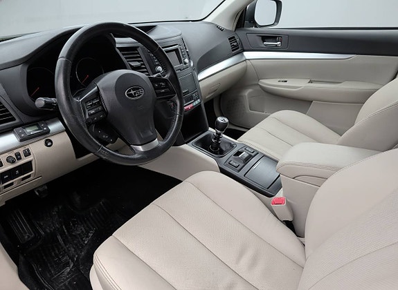 Subaru Legacy 3 of 7