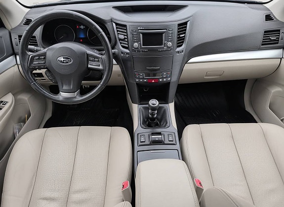 Subaru Legacy 4 of 7