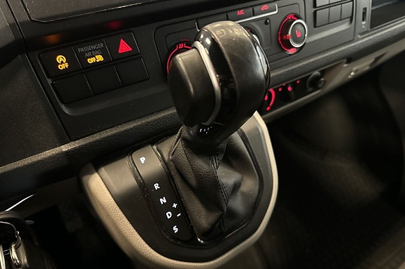 Volkswagen Transporter 27 of 30