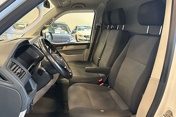 Volkswagen Transporter 16 of 30