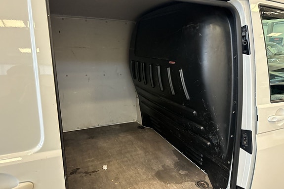 Volkswagen Transporter 14 of 30