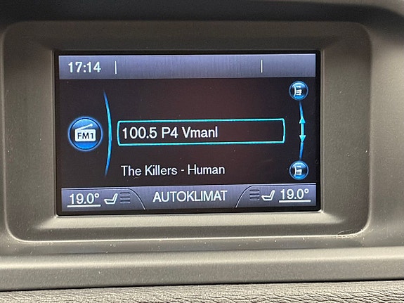 Volvo V40 14 of 18