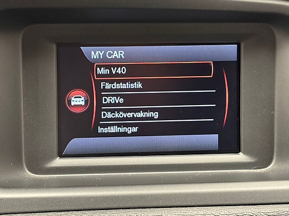 Volvo V40 13 of 18