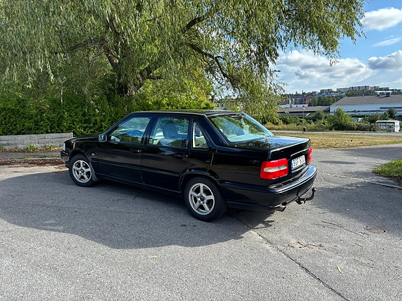 Volvo S70 2 of 13