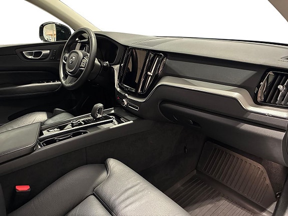 Volvo XC60 4 of 20