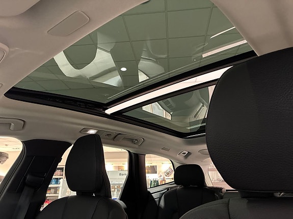 Volvo XC60 16 of 20