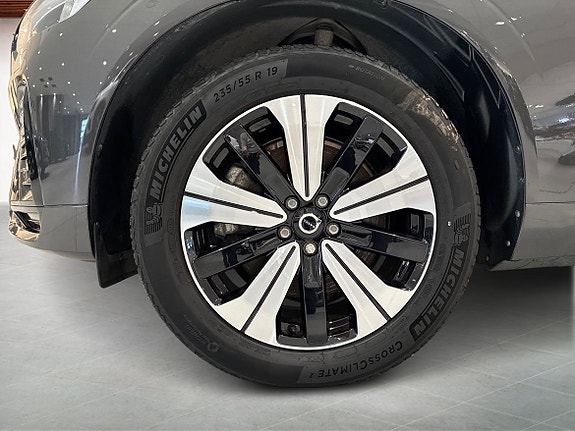 Volvo XC60 9 of 20