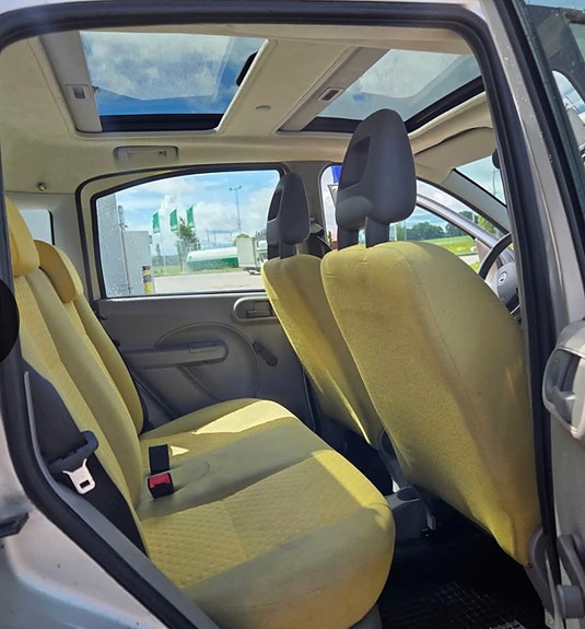 Fiat Panda 7 of 16