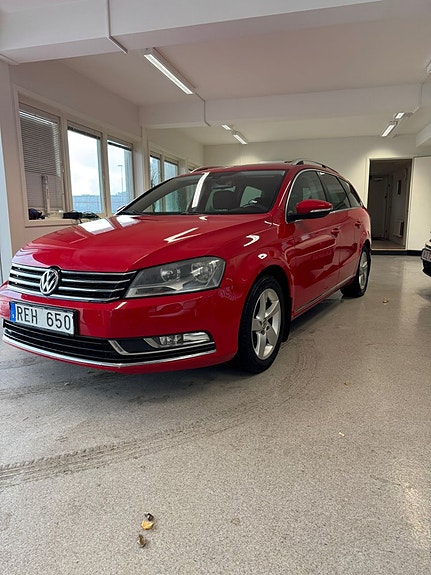 Volkswagen Passat 3 of 11