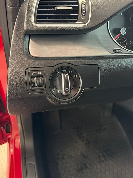 Volkswagen Passat 8 of 11