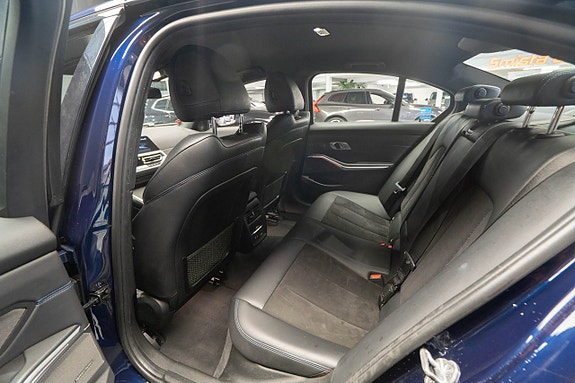 BMW 320d 20 of 26