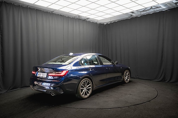 BMW 320d 6 of 26
