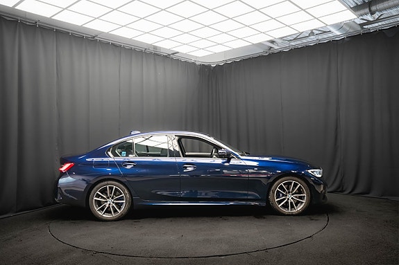 BMW 320d 5 of 26