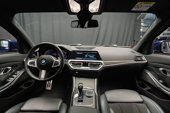 BMW 320d 15 of 26