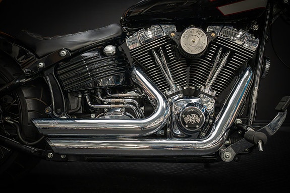 Harley-Davidson Rocker C 7 of 15