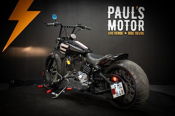 Harley-Davidson Rocker C 4 of 15