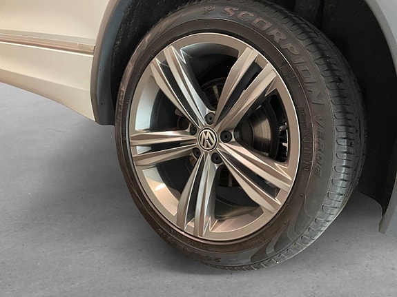 Volkswagen Tiguan Allspace 6 of 22