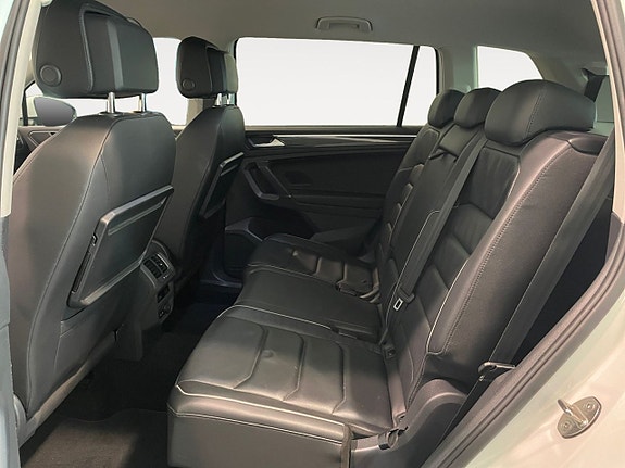 Volkswagen Tiguan Allspace 12 of 22