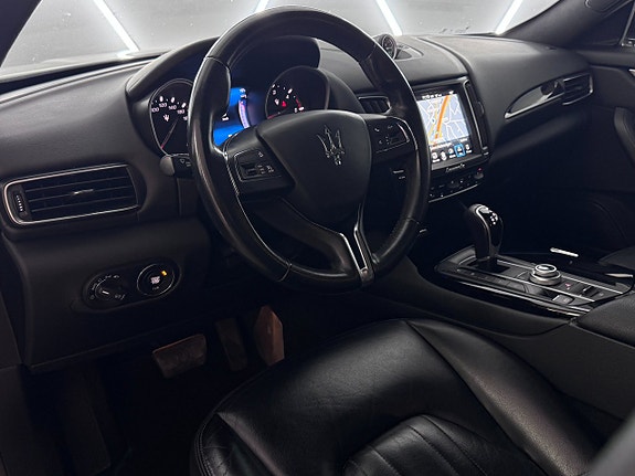 Maserati Levante 6 of 22