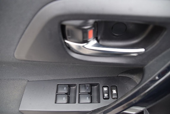 Toyota Auris 20 of 23