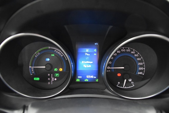 Toyota Auris 18 of 23