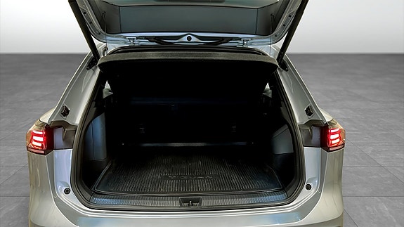 Volkswagen Tiguan 13 of 25