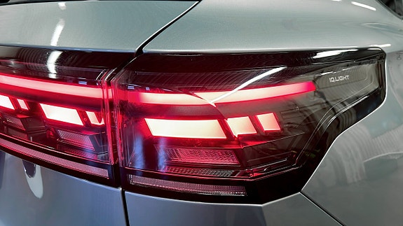 Volkswagen Tiguan 16 of 25