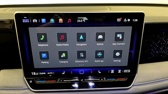 Volkswagen Tiguan 10 of 25