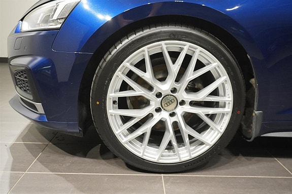 Audi A5 4 of 13