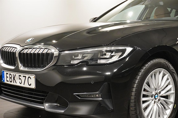 BMW 320d 8 of 12