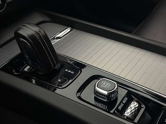 Volvo XC60 27 of 30