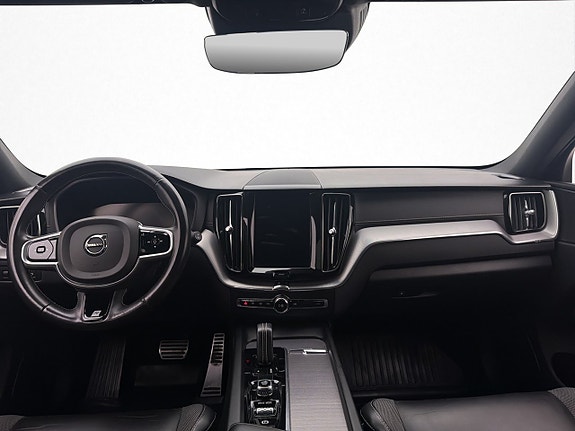 Volvo XC60 18 of 30